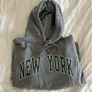 Brandy Melville New York Oversized Sweatshirt